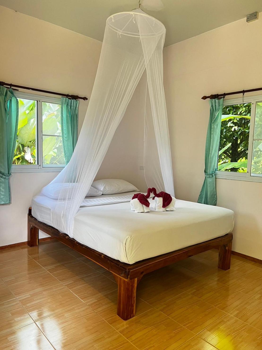 Khaosok Bamboo Huts Resort Khao Sok National Park Екстер'єр фото