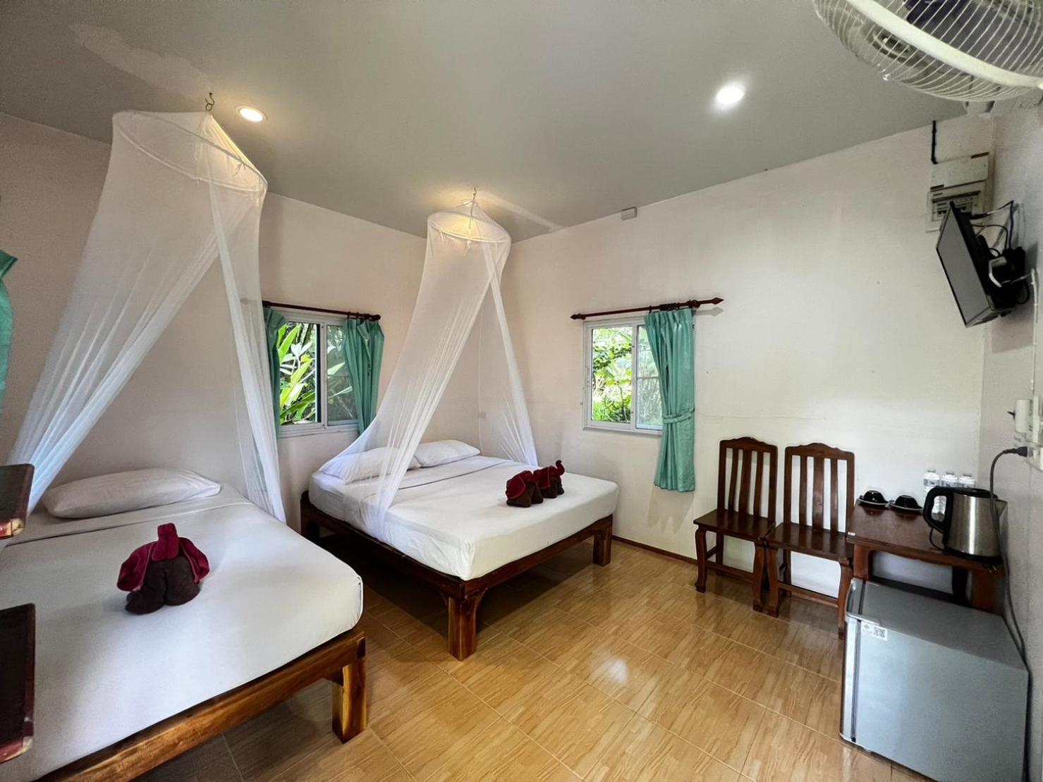 Khaosok Bamboo Huts Resort Khao Sok National Park Екстер'єр фото