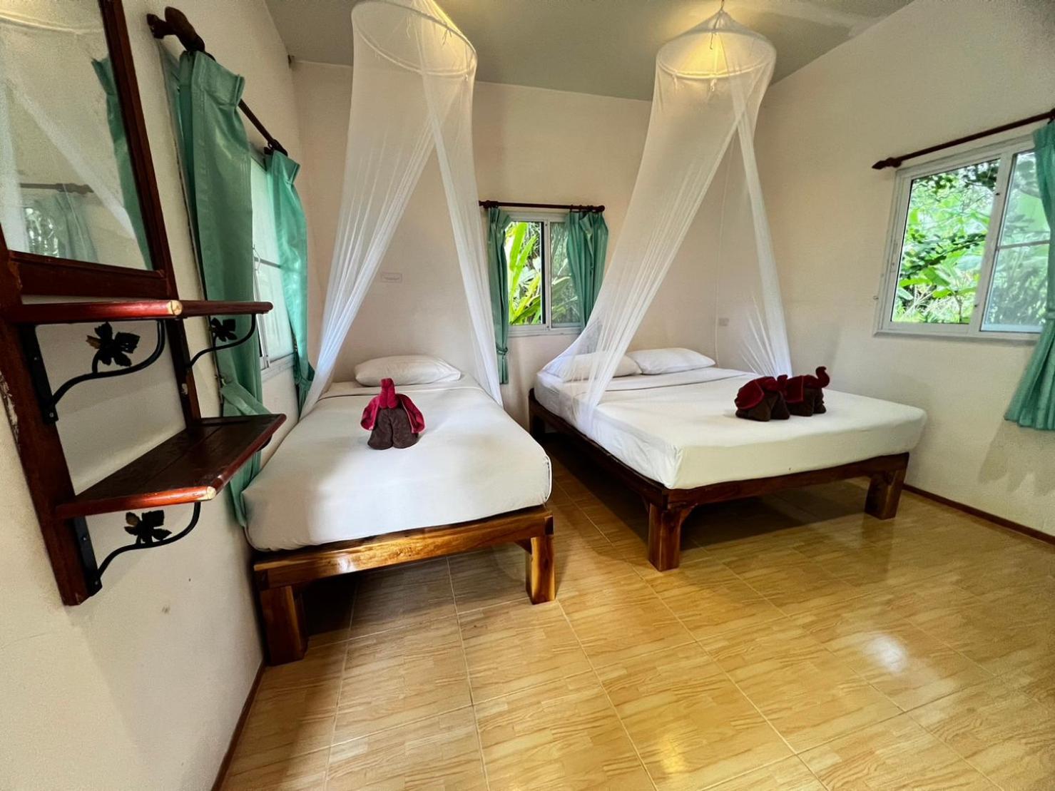 Khaosok Bamboo Huts Resort Khao Sok National Park Екстер'єр фото