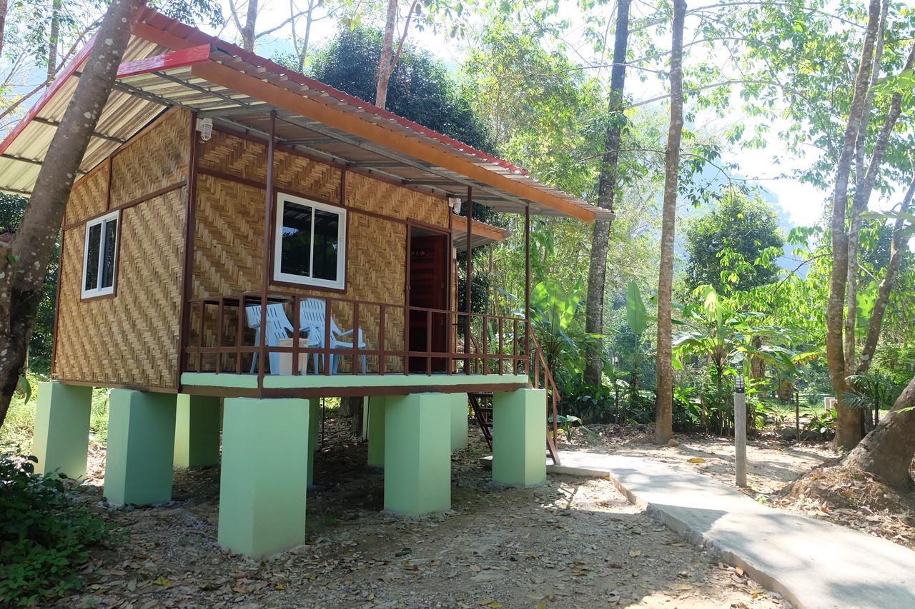 Khaosok Bamboo Huts Resort Khao Sok National Park Екстер'єр фото