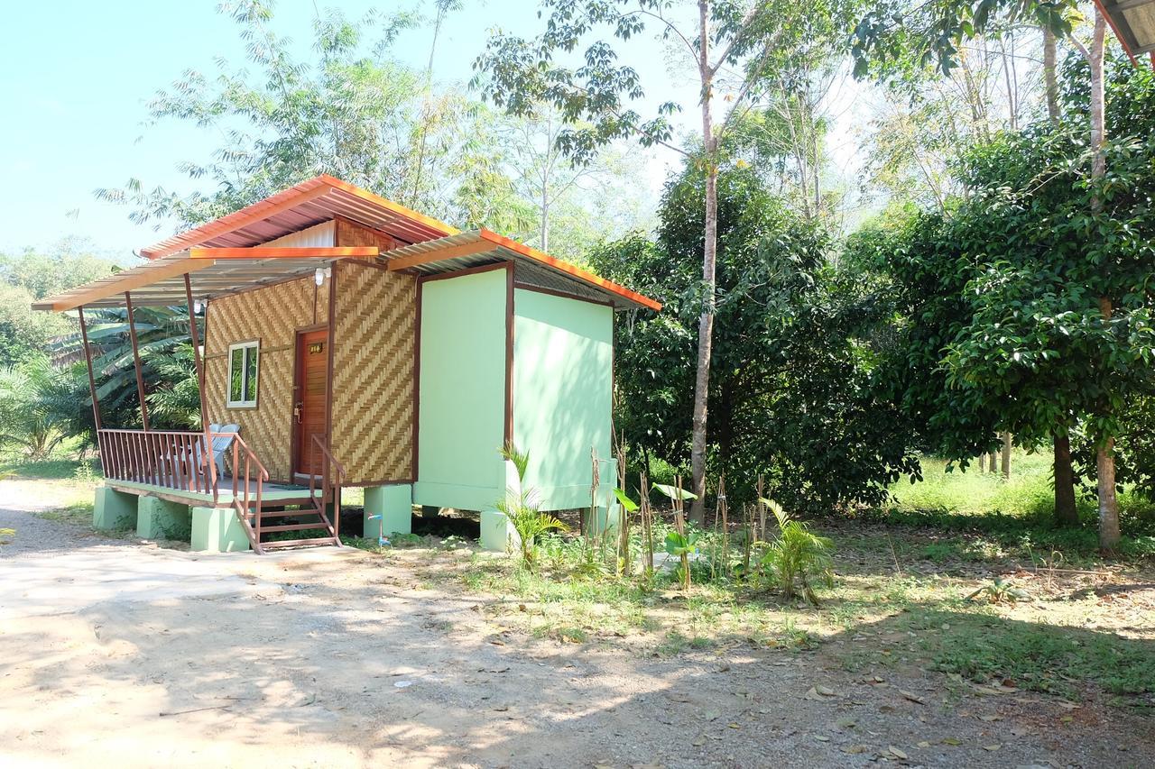 Khaosok Bamboo Huts Resort Khao Sok National Park Екстер'єр фото