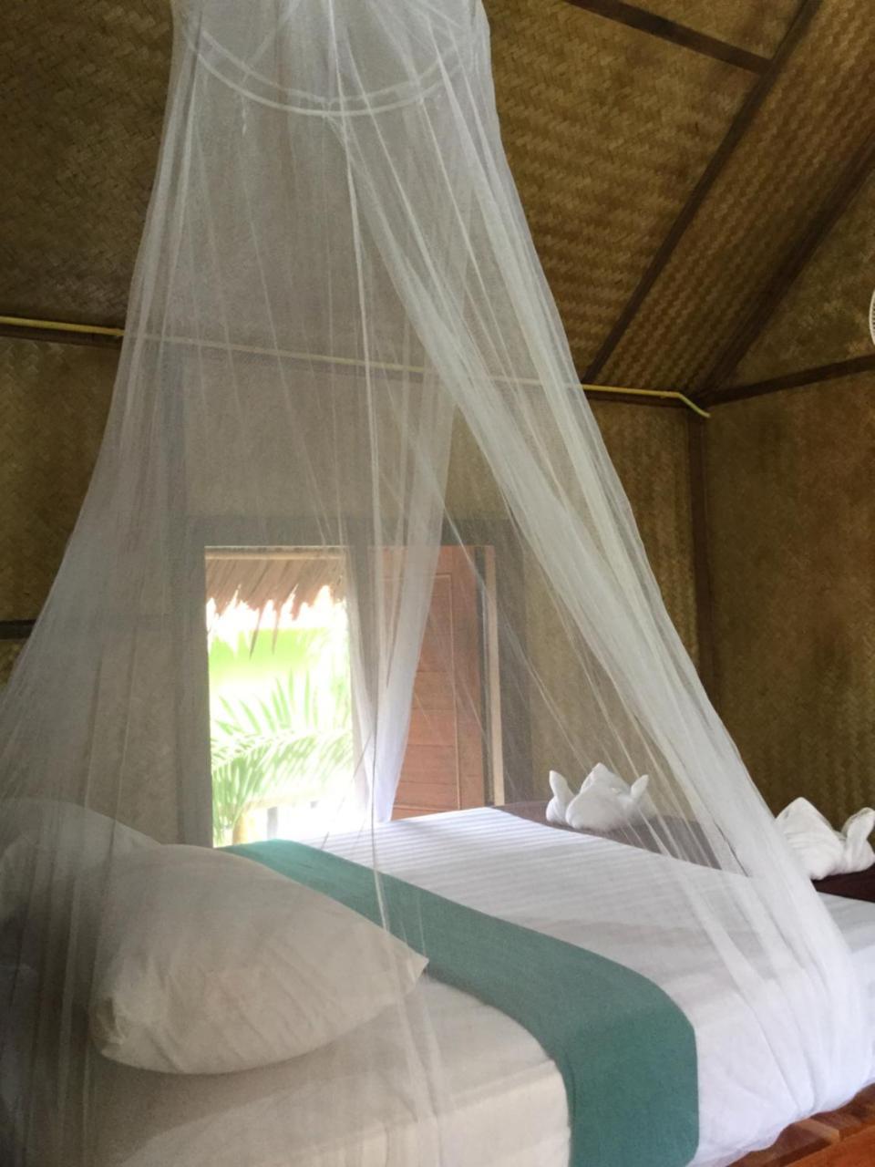 Khaosok Bamboo Huts Resort Khao Sok National Park Екстер'єр фото