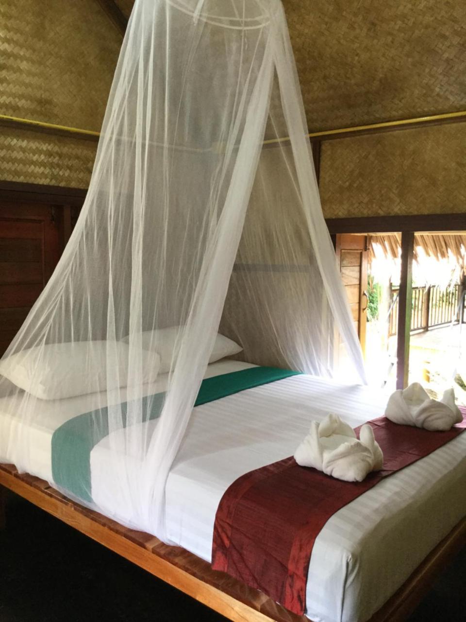 Khaosok Bamboo Huts Resort Khao Sok National Park Екстер'єр фото