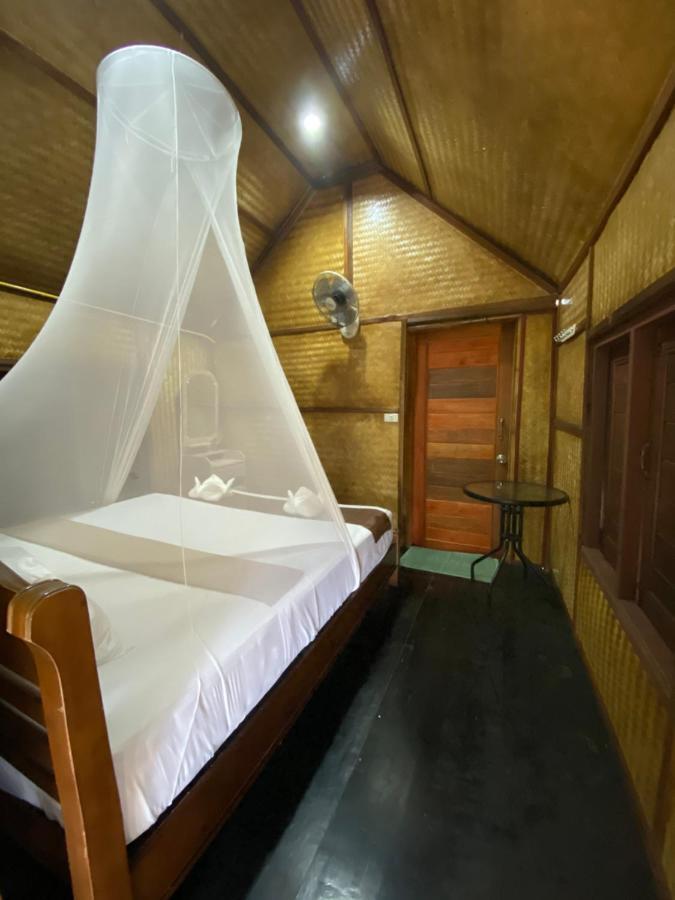 Khaosok Bamboo Huts Resort Khao Sok National Park Екстер'єр фото