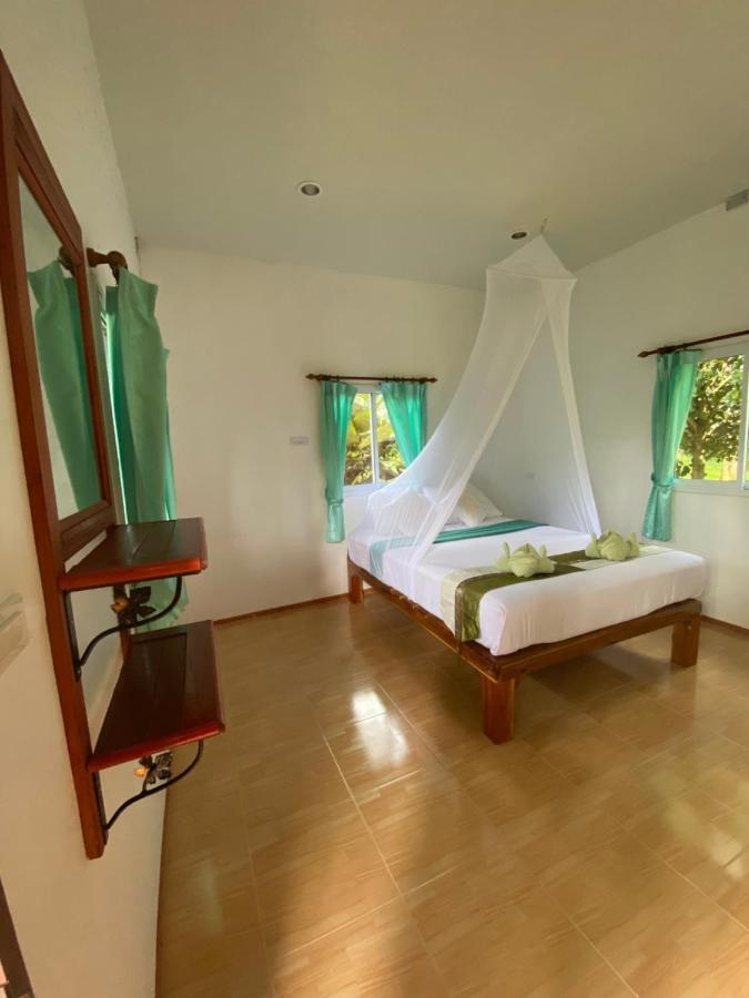 Khaosok Bamboo Huts Resort Khao Sok National Park Екстер'єр фото