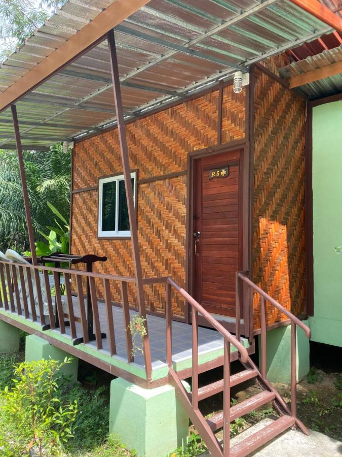 Khaosok Bamboo Huts Resort Khao Sok National Park Екстер'єр фото